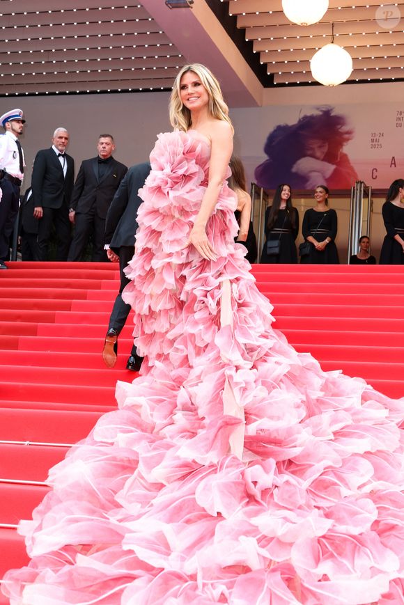 Heidi Klum - Montée des marches du film « Partir un jour » pour la cérémonie d’ouverture du 78ème Festival International du Film de Cannes, au Palais des Festivals à Cannes. Le 13 mai 2025
© Jacovides-Moreau / Bestimage