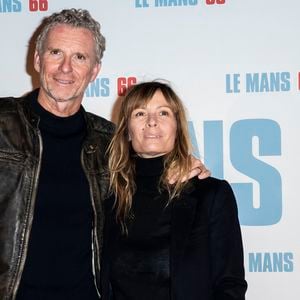 Cette escapade romantique lui a été offerte par son épouse Hortense comme cadeau d'anniversaire.

Denis Brogniart et sa femme Hortense à l'avant-première du film "Le Mans" au cinéma Gaumont Champs-Élysées à Paris, en France, le 6 octobre 2019.

© Olivier Borde/Bestimage
