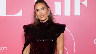 Combien coûte une prestation dans le salon de coiffure parisien de Vitaa où elle se rend avec ses enfants ?