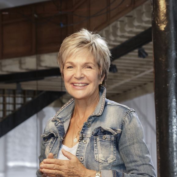 Exclusif - Véronique Jannot lors de l'enregistrement de l'émission "Animaux Stars", présentée par B.Montiel et diffusée le 4 novembre sur la chaine Animaux TV
© Jack Tribeca / Bestimage