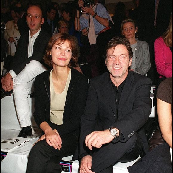 Daniel Auteuil et Marianne Denicourt, défilé de mode Chanel collection prêt à porter printemps-été 2000 à Paris. © Bestimage / Rindoff-Garcia