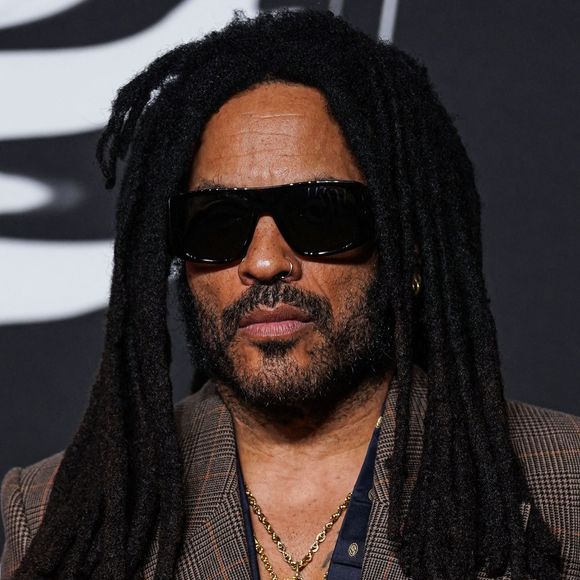 En 2025, il ouvre enfin les portes de sa maison parisienne rénovée à son goût, pour le magazine Architectural Digest. 


Lenny Kravitz arrive aux MTV Video Music Awards 2025 qui se déroulent à l'UBS Arena à Elmont, dans le comté de Nassau, à New York, aux États-Unis. 
Photo by Jorge Estrellado/Image Press Agency/ABACAPRESS.COM