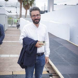 Lors de la conférence de rentrée du groupe, le numéro 2 de France Télévisions a commenté le sujet.

Exclusif - Stéphane Sitbon-Gomez - Emission "C à vous" à l'occasion de la présentation des films "Strange Way Of Life" et "Le règne Animal" lors du 76ème Festival International du Film de Cannes le 18 mai 2023. © Jack Tribeca / Bestimage