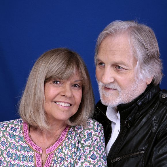 Jean-Jacques Debout et Chantal Goya font chambre à part.

Chantal Goya et Jean-Jacques Debout posant lors d'une séance photo à Paris, en France, en août 2015. Photo : VIM/ABACAPRESS.COM