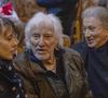 En effet, comme il l'expliquait en interview pour "Paris Match", le chanteur ne souhaite pas qu'une guerre d'héritage éclate après son départ.

Hugues Aufray, sa femme Murielle et Michel Drucker lors de la messe en Hommage à Brigitte Bardot dans l'église Saint-Roch à Paris, France, le 28 janvier 2025. © Julien Sarkissian/Bestimage
