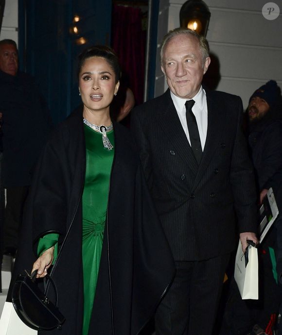 Salma Hayek and her husband Francois-Henri Pinault - Les célébrités fêtent le 50ème anniversaire de V.Beckham au club Oswald's à Londres, le 20 avril 2024. (Backgrid UK/ Bestimage)