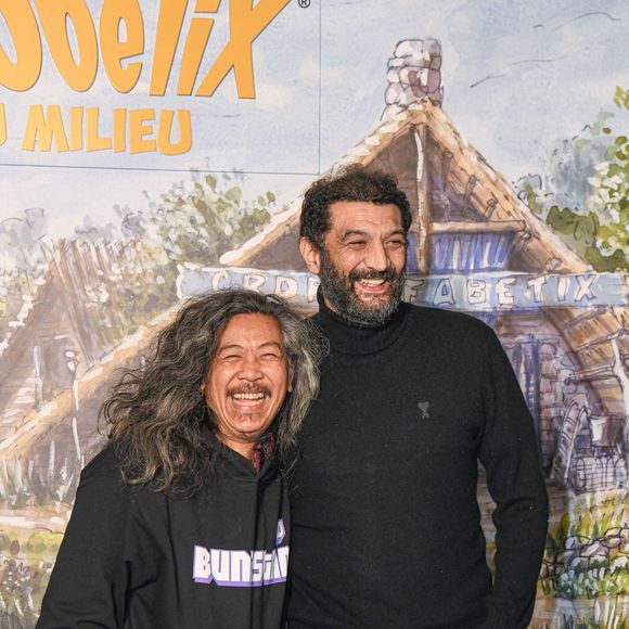Bun Hay Mean et Ramzy Bedia à l'avant-première du film "Asterix et Obelix: L'Empire du Milieu" au cinéma Pathé La Joliette à Marseille, France, le 28 janvier 2023. © Jean-René Santini/Bestimage