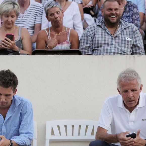 Exclusif - Patrick Poivre d'Arvor (PPDA) et son fils François Chazal - People au concert de Johnny Hallyday au Vélodrome à Arcachon. Le 19 juillet 2016. © Patrick Bernard-Thibaud Moritz / Bestimage