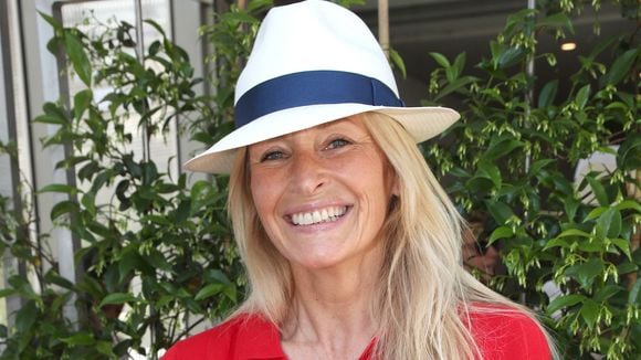 Estelle Lefébure en vacances : La mère des filles de David Hallyday a jeté son dévolu sur des établissements luxueux dans le sud