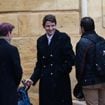 Du blanc et le sourire de son papa Colomban : l'ultime voyage du petit Emile s'est achevé sous le signe de l'espoir