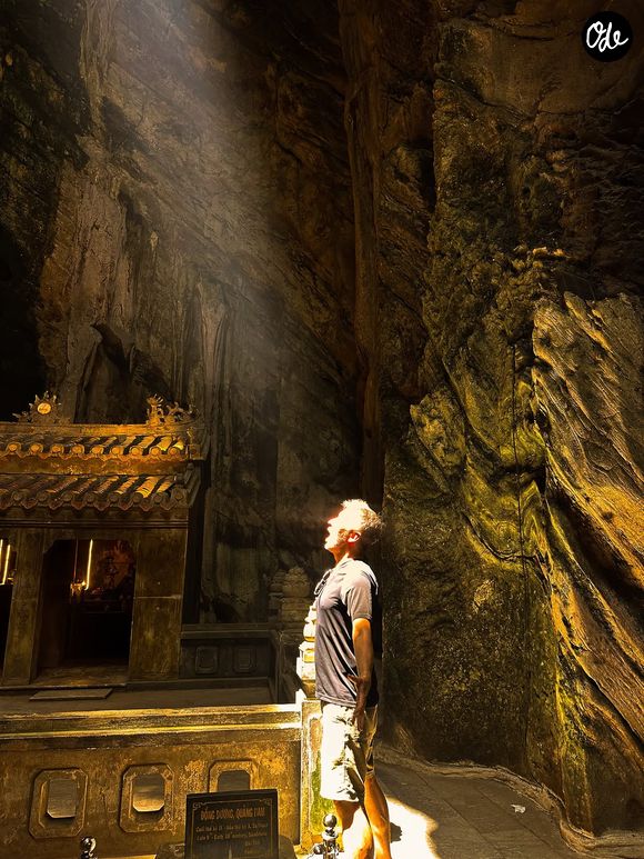 Un voyage particulièrement symbolique pour Jean-Luc Lemoine qui a tenu à en partager quelques clichés sur son compte Instagram.

Jean-Luc Lemoine partage sur Instagram des photos de ses premières vacances au Vietnam en juillet 2026.