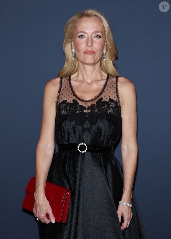 Gillian Anderson - Photocall de la soirée "LOreal Lights on women's worth" lors du 79ème Festival international du Film de Cannes le 22 mai 2026.
© Denis Guignebourg / Bestimage