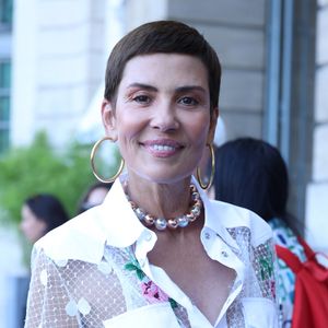 De nombreux internautes ont salué sa prise de position, partageant son malaise face au tourisme dans les quartiers pauvres.

Cristina Cordula - Arrivées au défilé de mode Femmes Haute-Couture automne-hiver 2024/2025 "Giambattista Valli" lors de la fashion week de Paris. Le 24 juin 2024
© Denis Guignebourg / Bestimage