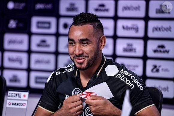 Dimitri Payet s'adresse aux journalistes lors de sa présentation officielle en tant que joueur de Vasco lors d'une conférence de presse tenue à Sao Januario. 18 août 2023. Photo by Thiago Ribeiro/AGIF/SPUS/ABACAPRESS.COM