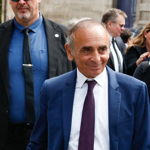 Eric Zemmour à la sortie des obsèques de Jean Tiberi, maire de Paris de 1995 à 2001, en l'église Saint-Etienne-du-Mont à Paris le 3 juin 2025. © Christophe Clovis / Bestimage