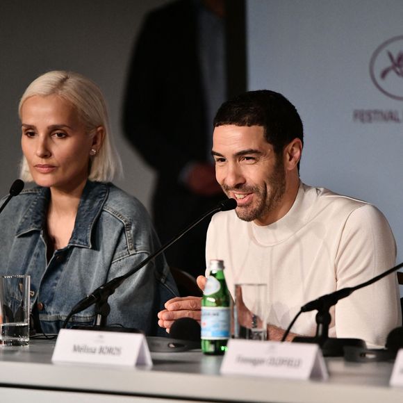 La réalisatrice Julia Ducournau et Tahar Rahim à la conférence de presse du film "Alpha" (Compétition) lors du 78ème Festival International du Film de Cannes, le 20 mai 2025. 
© Valentina Claret / Pool Cannes / Bestimage