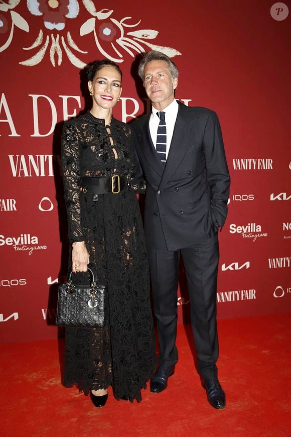Le prince Emmanuel-Philibert de Savoie et sa compagne Adriana Abascal à Seville le 5 mai 2025. Photo par Cordon Press