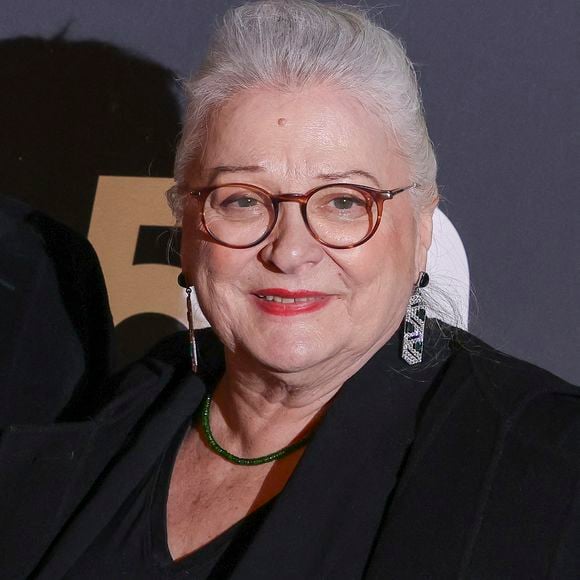 Josiane Balasko pose à son arrivée au dîner de gala qui a suivi la 50e cérémonie des César. 

Photo : David Boyer / Bestimage
