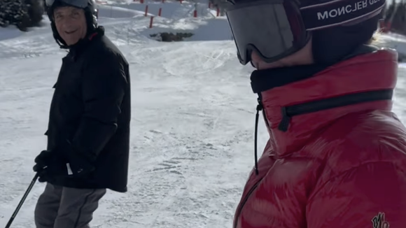 Saint-Valentin à Courchevel pour Laeticia Hallyday et son compagnon Serge Varsano : images du couple qui a un très bon niveau de ski