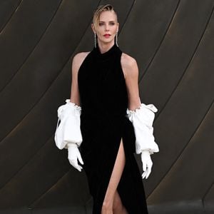 Charlize Theron à la première mondiale du film "L'Odyssée", à Leicester Square, Londres, le 06/07/2026. Crédit : Doug Peters/Empics/Abaca
