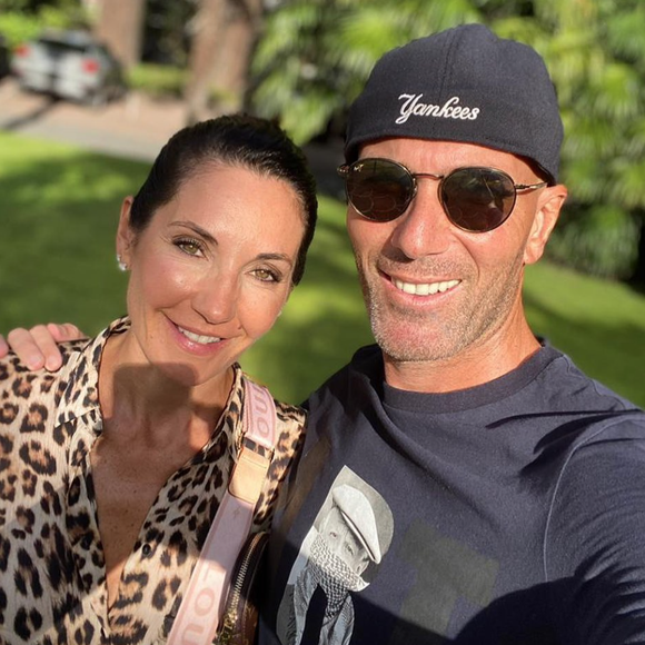 Zinédine Zidane et son épouse Véronique Zidane profitent de vacances en famille. Leur fils Luca a publié une photo de sa maman en bikini.