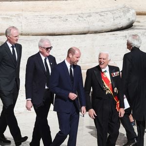 Le prince William d'Angleterre, prince de Galles, assiste aux funérailles du pape François le 26 avril 2025 au Vatican. Alors que Rome fait ses adieux au pape François, des dirigeants du monde entier, des membres de la famille royale, des membres du clergé et des milliers de fidèles se sont réunis au Vatican pour un adieu solennel et historique. Le pape François est décédé le lundi 21 avril à l'âge de 88 ans. Photo by Marco Iacobucci/IPA/ABACAPRESS.COM