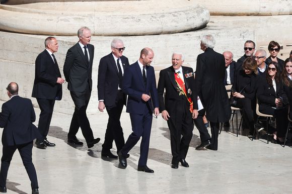 Le prince William d'Angleterre, prince de Galles, assiste aux funérailles du pape François le 26 avril 2025 au Vatican. Alors que Rome fait ses adieux au pape François, des dirigeants du monde entier, des membres de la famille royale, des membres du clergé et des milliers de fidèles se sont réunis au Vatican pour un adieu solennel et historique. Le pape François est décédé le lundi 21 avril à l'âge de 88 ans. Photo by Marco Iacobucci/IPA/ABACAPRESS.COM