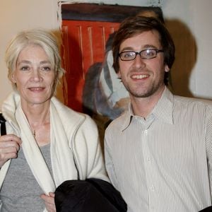 Françoise Hardy et son fils Thomas Dutronc - "Henri Salvador tire sa révérence" et fait ses adieux à a scène lors d'un concert au Palais des Congrès de Paris.