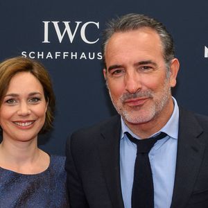 L'acteur Jean Dujardin et la danseuse sur glace Nathalie Pechalat arrivent au tapis rouge des Laureus World Sport Awards Paris 2023 à la Cour Vendôme le 08 mai 2023 à Paris, France. Photo by ABACAPRESS.COM