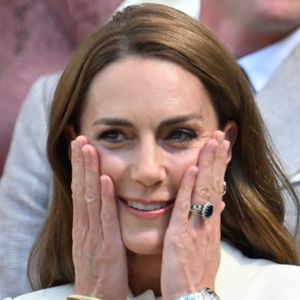 La princesse Catherine (Kate) Middleton, princesse de Galles, assiste à la finale féminine des championnats de Wimbledon, 13ème journée à Wimbledon le 12 juillet 2025.

Photo : Mirrorpix / Bestimage