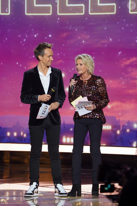 Sophie Davant, Cyril Féraud lors de la soirée de lancement de la 39ème édition du Téléthon sur France 3 aux Studios du Lendit à Saint-Denis, France, le 5 décembre 2025. Photo par Anne-Sophie Guebey/Bestimage
