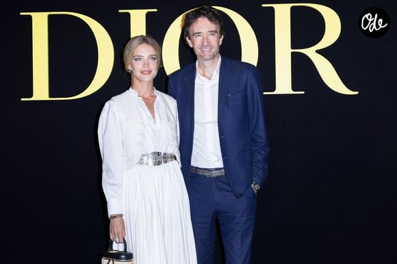 Natalia Vodianova et Antoine Arnault au photocall du défilé Christian Dior prêt à porter femme Printemps/Été 2024 lors de la Fashion Week de Paris au Jardin des Tuileries, à Paris, France, le 26 septembre 2023. Crédit Olivier Borde/Bestimage