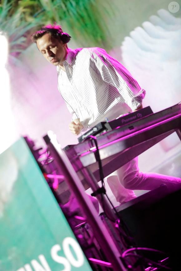 Une page vient bel et bien de se tourner pour l'Histoire de la musique électronique française.

Le DJ Martin Solveig ouvre le festival Nuits du Sud à Vence, France, le 9 juillet 2021. © JLPPA/Bestimage