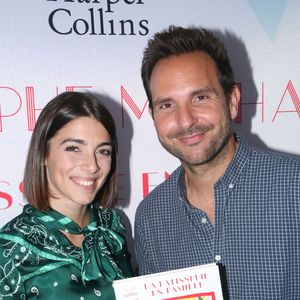 Léa Paci, Christophe Michalak - Sortie du Livre de Christophe Michalak "la Patisserie en Famille" à Paris le 9 octobre 2019. 

© JLPPA/Bestimage