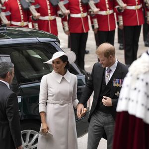 Le prince Harry, duc de Sussex, et Meghan Markle, duchesse de Sussex - Les membres de la famille royale et les invités arrivent à la messe du jubilé, célébrée à la cathédrale Saint-Paul de Londres, Royaume Uni, le 3 juin 2022. © Avalon/Panoramic/Bestimage