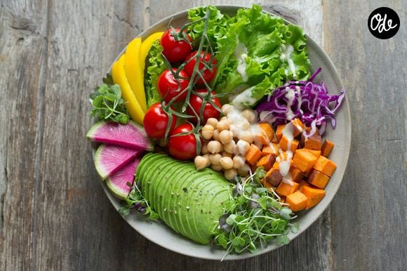 Le régime méditerranéen privilégie les végétaux et l’huile d’olive.

Photo prise par Anna Pelzer / Unsplash