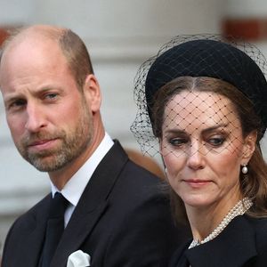 Kate Middleton et le prince William vont prochainement déménager.

Le prince et la princesse de Galles quittent la cathédrale de Westminster, au centre de Londres, après la messe de requiem célébrée en l'honneur de la duchesse de Kent. Il s'agit du premier service funéraire catholique organisé pour un membre de la famille royale dans l'histoire moderne de la Grande-Bretagne. © Ryan Jenkinson/Parsons/ABACAPRESS.COM Media