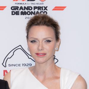 La princesse Charlène de Monaco lors de la soirée de gala du Grand Prix de Formule 1 de Monaco à la salle des étoiles au Monte-Carlo Sporting à Monaco le 25 mai 2025.

© Olivier Huitel / Crystal / Bestimage