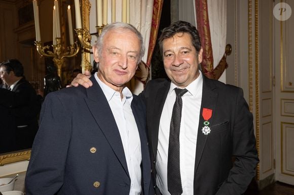 Exclusif - Yann Queffélec, Laurent Gerra - Laurent Gerra reçoit la légion d’honneur de la part du grand chancelier F. Lecointre en présence de la première dame, B. Macron au Palais de la Légion d'honneur à Paris le 29 septembre 2025. © Cyril Moreau/Bestimage