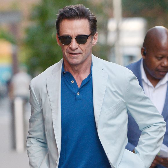 Les nutritionnistes rappellent que ce programme est personnalisé et ne convient pas à tout le monde.

9 juin 2026, New York (États-Unis) – Hugh Jackman est aperçu dans les rues de New York. L'acteur australien porte un blazer bleu clair, un polo bleu marine, un pantalon écru et des chaussures en daim.

The ImageDirect / Bestimage