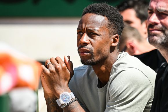 Gaël Monfils assiste à la victoire de sa femme, l'Ukrainienne Elina Svitolina face à l'Australienne S.Hunter (2-6, 6-3, 6-1) lors des Internationaux de France de Tennis de Roland Garros 2023, le 31 mai 2023. Photo : Matthieu Mirville / Bestimage