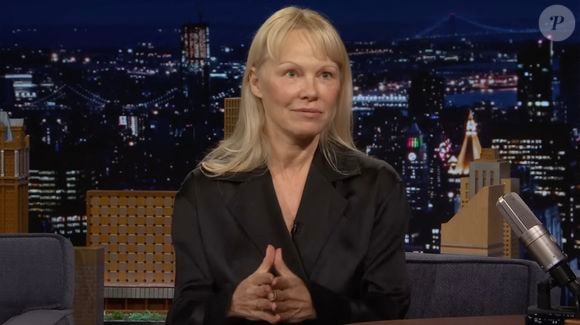 Pamela Anderson invitée sur le plateau de l'émission de Jimmy Fallon sur NBC