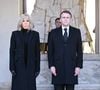 Brigitte et Emmanuel Macron unis

Le président Emmanuel Macron et sa femme Brigitte Macron participent à une minute de silence, au palais de l'Elysée, en hommage aux victimes du cyclone Chido à Mayotte le 23 décembre 2024.

© Eric Tschaen / Pool / Bestimage