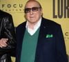 Sa disparition, survenue paisiblement des suites d'une maladie liée à l'âge, a été confirmée publiquement par sa famille et sa représentante officielle.

Clive Davis at the premiere of Focus Features' "Lorne" at Alice Tully Hall on April 9, 2026 in New York City. STARMAX / BESTIMAGE
