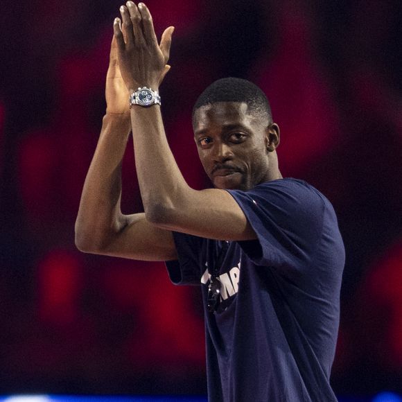 "À 34 ans j'arrête le football et..."

Ousmane Dembélé - Les joueurs du PSG célèbrent leur titre de Champion d'Europe au Parc Des Princes à Paris.
© Cyril Moreau/Bestimage