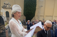Elle lui avait offert une villa pour elle et sa "tribu arc-en-ciel"

Hommage à Josephine Baker, en présence du Prince Souverain Albert II, des autorités monégasques des membres de sa famille dont l’un de ses fils Luis Bouillon Baker et l’un de ses petits fils Sébastien, au cimetière de Monaco, France, le 12 avril 2025. © Bruno Bebert / Bestimage