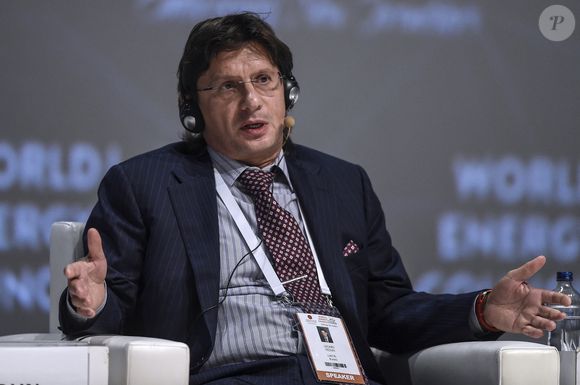 Retiré des affaires en 2022, il s’est installé à Monaco, prenant ses distances avec le pouvoir russe après le déclenchement du conflit en Ukraine. 

ISTANBUL, TURQUIE – 11 OCTOBRE : Le PDG de Lukoil, Leonid Fedun, assiste à une session intitulée « La tempête des prix des matières premières : signal d’un nouvel ordre normal ? » dans le cadre du 23ᵉ Congrès mondial de l’énergie à Istanbul, Turquie, le 11 octobre 2016. Salih Zeki Fazlioglu / Anadolu Agency (Photo par SALIH ZEKI FAZLIOGLU / ANADOLU AGENCY / Anadolu via AFP)