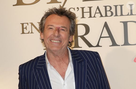 Jean-Luc Reichmann a publiquement affiché sa fierté en commentaire.

Jean-Luc Reichmann - Première du film "Le Diable s'habille en Prada (The Devil wears Prada 2)" au cinéma Le Grand Rex à Paris, le 27 avril 2026.
© Guirec Coadic/Bestimage