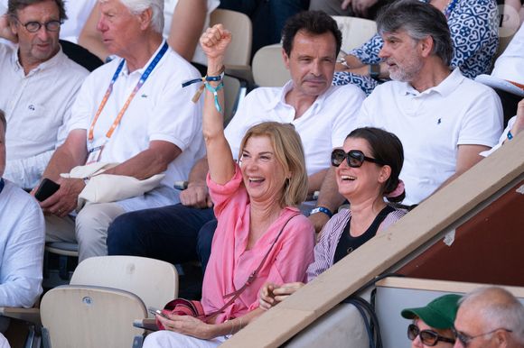 Michelle Laroque et sa fille Oriane assistent au tournoi de Roland Garros 2025 le 30 mai 2025 à Paris, France. Photo by Laurent Zabulon/ABACAPRESS.COM