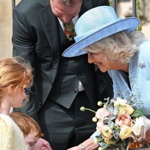 Pour l'occasion, elle portait une pièce ultra luxe de la marque Bottega Veneta 

La Reine Camilla lors de la messe de Pâques à la chapelle St George au château de Windsor le 20 avril 2025



Pictured: Queen Camilla (Camilla Parker Bowles, reine consort d'Angleterre)